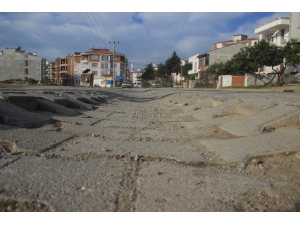 Tamir Edilen Yollar Çöktü, Sürücüler Zor Anlar Yaşıyor