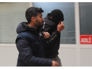 Çaldıkları Motosikletle Hırsızlık Yaparken Yakalandılar