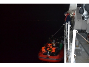 Midilli’den Geri İtilen Göçmenleri Yine Sahil Güvenlik Kurtardı