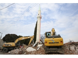 Manisa’da Depremin Açtığı Yaralar Kapatılıyor