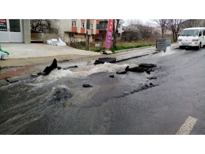 Vana Patladı, Cadde Göle Döndü
