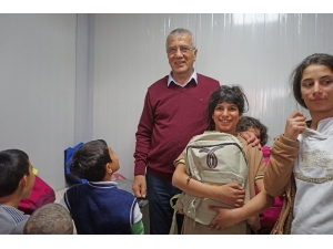 Öğrenciler Mektup Yazdı, Başkan Tarhan İhtiyaçlarını Karşıladı