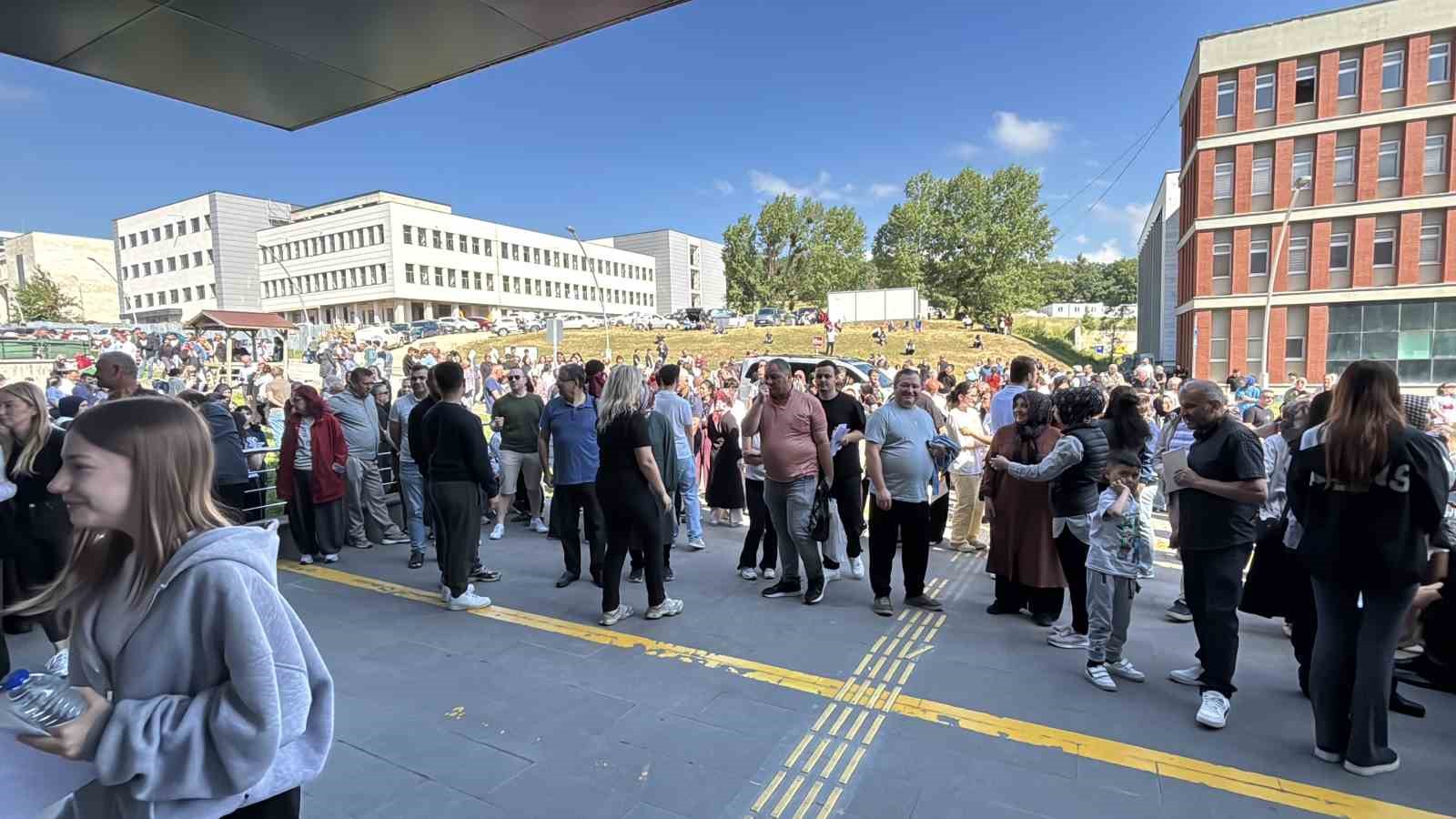 bolu-da-binlerce-universite-adayi-ayt-icin-ter-dokuyor