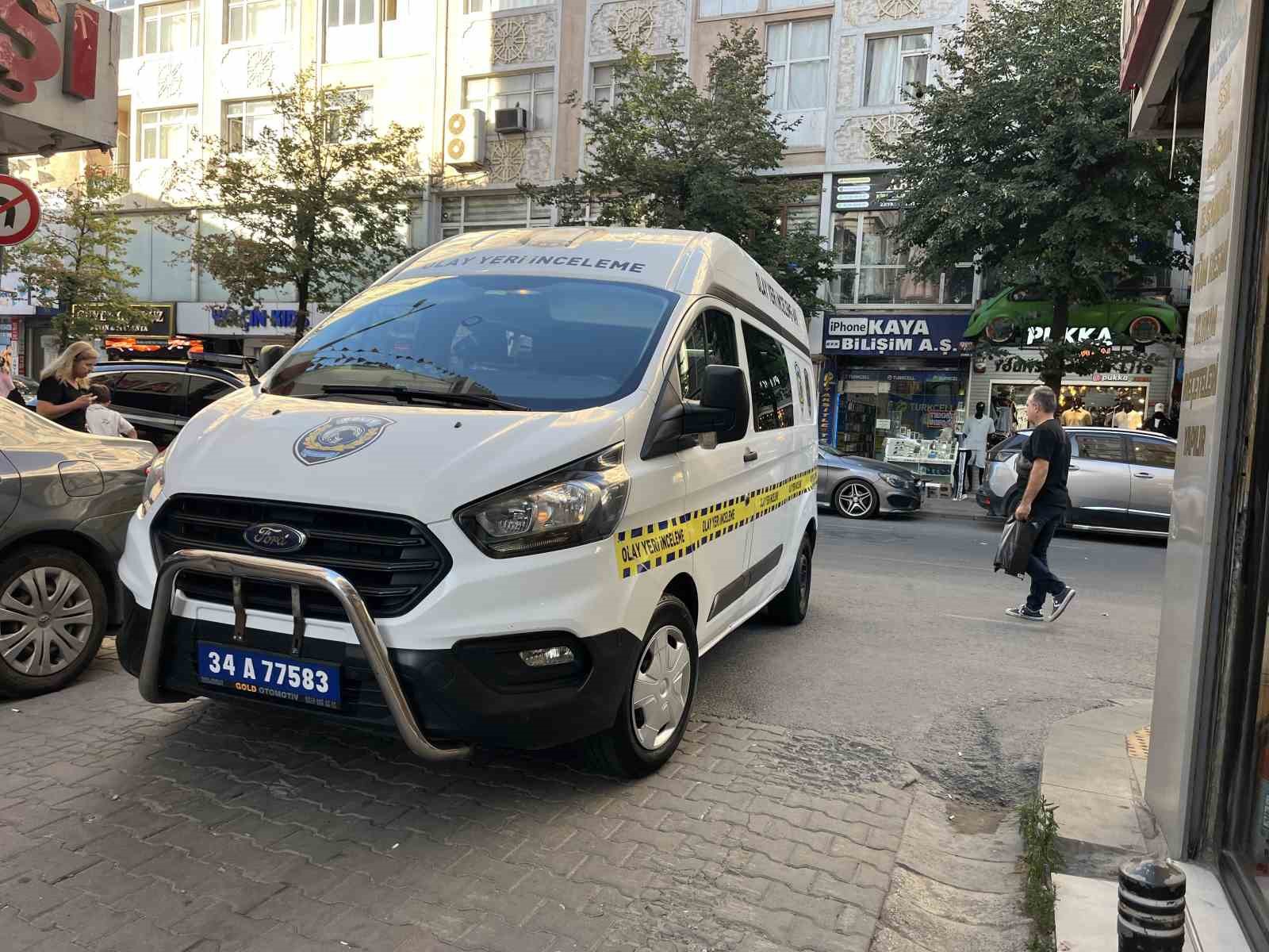 kucukcekmece-de-gumus-dukkanina-silahli-saldiri-supheli-yakalandi