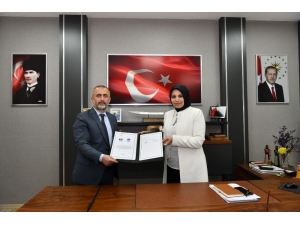 Saü Özel Yetenekli Öğrencileri Destekleyecek