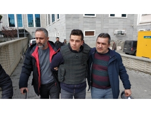 Mhp İlçe Başkanı Demirci’nin Eşini Oğlunun Düğününde Öldüren Sanığa 25 Yıl Hapis
