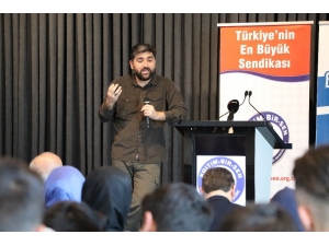 Özköse: "Hayal Kurun Ve Hayallerinizin Peşinden Gidin"