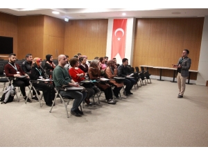 Şehir Hastanesinde Acil Bakım Hemşireliği Eğitimi Başladı