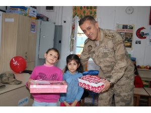 Anaokulu Öğrencilerinden Mehmetçik’e Destek