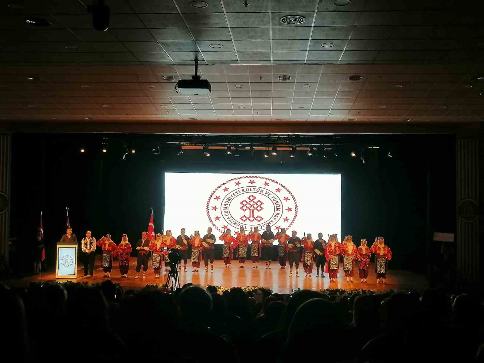 bati-karadeniz-in-en-kapsamli-halk-oyunlari-soleni-gerceklestirildi