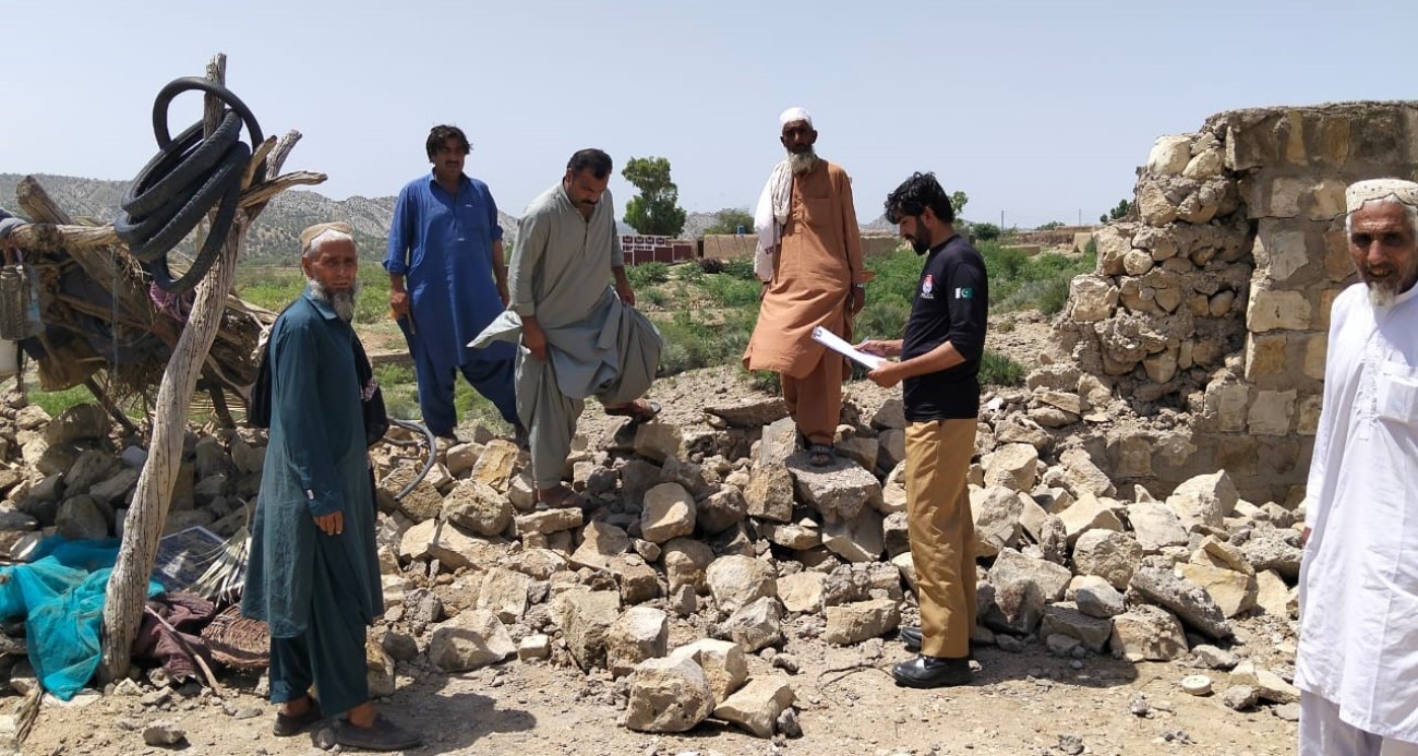 pakistan-da-hissedilen-5-9-buyuklugundeki-deprem-panige-neden-oldu