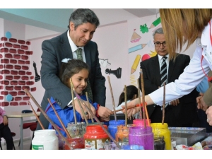 Çağın Bilgileriyle Donatılmış Nesiller Yetiştirme Çabası