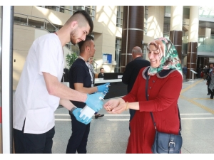 Hastanede Korona Virüsüne Karşı Dezenfektanlı Önlem