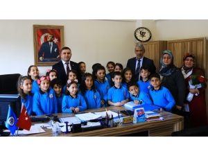 İlkokul Öğrencilerinden Belediyeye Ziyaret