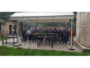 Eski Eşi Tarafından Öldürülen Kadın Toprağa Verildi