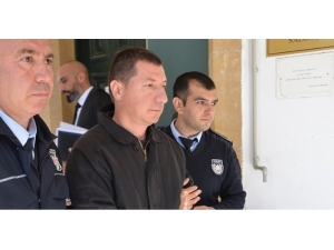 Kktc’de Eşinin Başında Tabak Kıran Kocaya 2 Ay Hapis Cezası