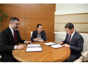 Gölbaşı’na Yapılacak 32 Derslikli Okulun Protokolü İmzalandı