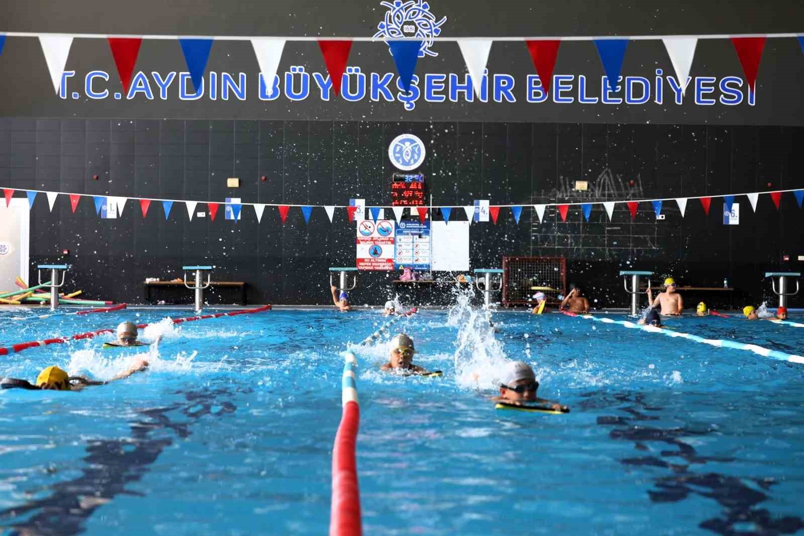 aydin-buyuksehir-in-yaz-donemi-yuzme-kurslarina-yogun-ilgi