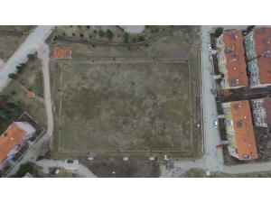 Gediz’e Yeni Sentetik Çim Saha