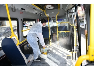Esenyurt’ta Toplu Taşıma Araçları Virüslere Karşı İlaçlanıyor