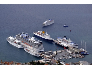 Kuşadası Lüks Yolcu Gemilerinin Uğrak Limanı Olacak