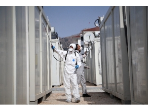 Elazığ’da Konteyner Kentte Dezenfekte Ve İlaçlama Yapıldı