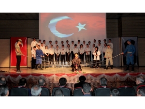 Lise Öğrencileri, ‘Milli Mücadele Ve İstiklal Marşı’ Oratoryosu Sahneledi