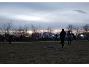 Yunanistan’ın Mültecilere Müdahalesi Devam Ediyor