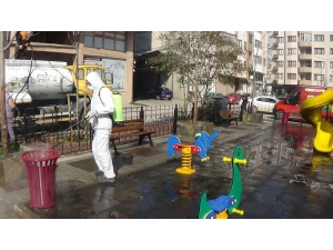 İnegöl’de Duraklar, Parklar, Camiler Ve Okullar İlaçlanıyor