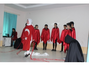 İstiklal Marşı’nın Kabulü Ve Mehmet Akif Ersoy’u Anma Günü Programı Düzenlendi