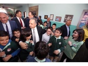 “Öğretmenlikten Geldiğinizi Beli Ettiniz"