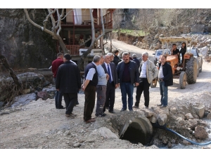 Başkan Öztürk Kapuzbaşı’da İncelemelerde Bulundu