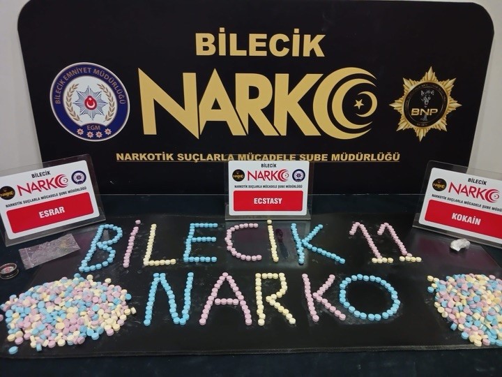 bilecik-te-uyusturucu-operasyonu-4-gozalti