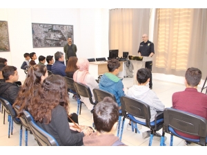 Antalyalı Öğrencilerden Suriye’deki Askerlere Duygulandıran Mektup