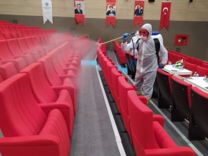 Üniversite Kampüsü Korona Virüse Karşı İlaçlandı