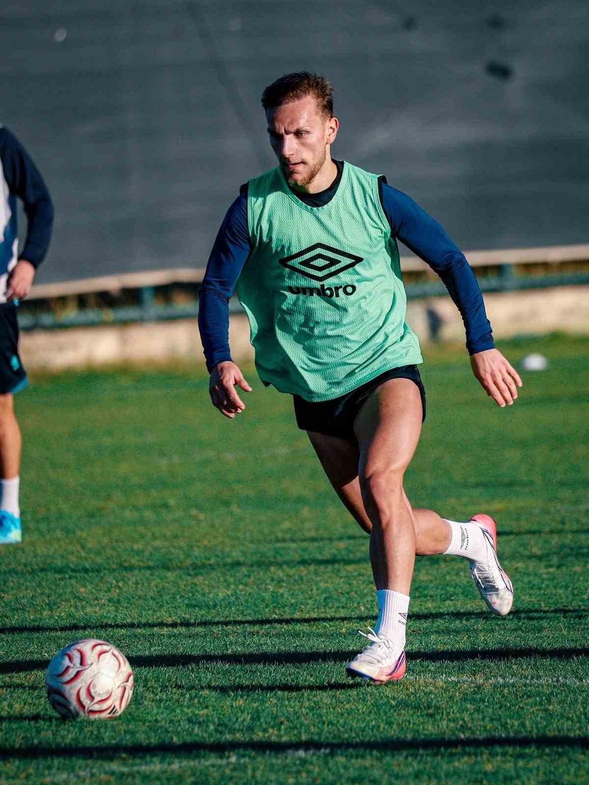 erzurumspor-fk-samsunspor-macinin-hazirliklarini-surdurdu