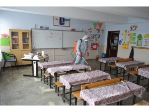 Bünyan Belediyesi Okulları Dezenfekte Etti