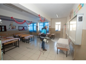 İpekyolu’nda Bahar Temizliği Ve Dezenfekte Çalışması