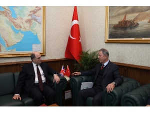 Milli Savunma Bakanı Akar İngiliz Mevkidaşı İle Görüştü