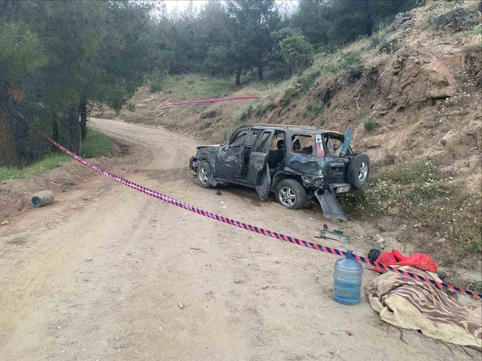 karacasu-da-trafik-kazasi-1-olu-2-yarali