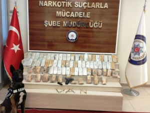 Van’da 35 Kilo Uyuşturucu Ele Geçirildi