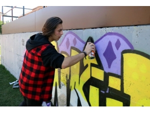 Küçük Yaşlarda İlgisini Çeken Grafiti Sanatı Yaşam Biçimi Oldu