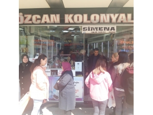 Mustafakemalpaşa’da Kolonya Satışları Patladı