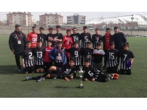 U-14 Şampiyonu Van Altay Eğitim Spor Oldu