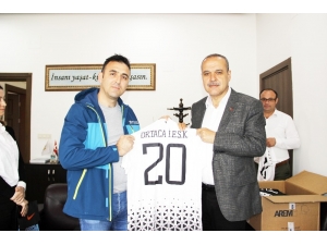 Başkan Uzundemir’den Özel Sporculara Anlamlı Destek