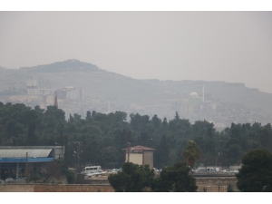 Toz Taşınımı Yağmurla Birlikte Çamura Dönüştü