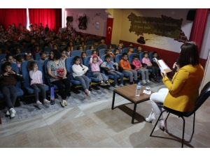 Beşeylül İlkokulunda ‘Bir Varmış, Bir Çokmuş’ Projesi