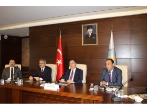 Kamu Başdenetçisi Malkoç: “Türkiye Bu Süreci (Korona Virüs) Başarıyla Yürüttü”