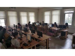 Şuhut’ta F Klavye Kursuna Yoğun İlgi