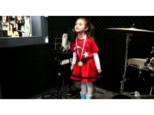 Anaokulu Ve Lise Öğrencilerinden İstiklal Marşı Klibi